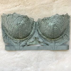 Victoria’s Secret 🖤 Sage Green Strapless Bra 🖤 32D